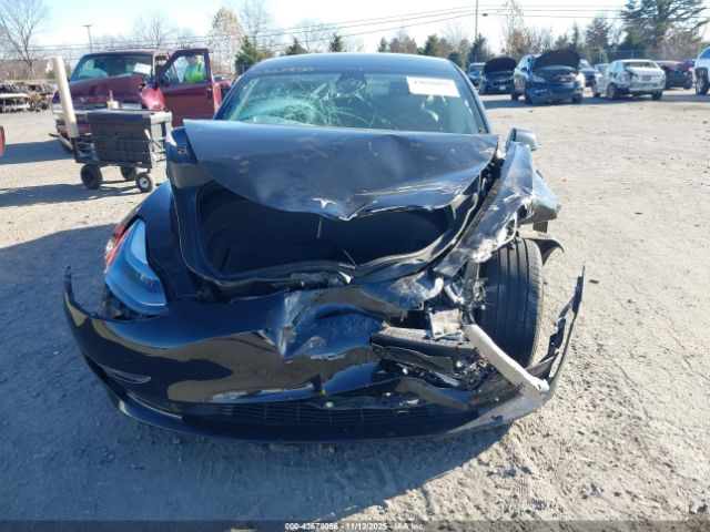 Tesla Model 3 Rear-wheel Drive Image 10