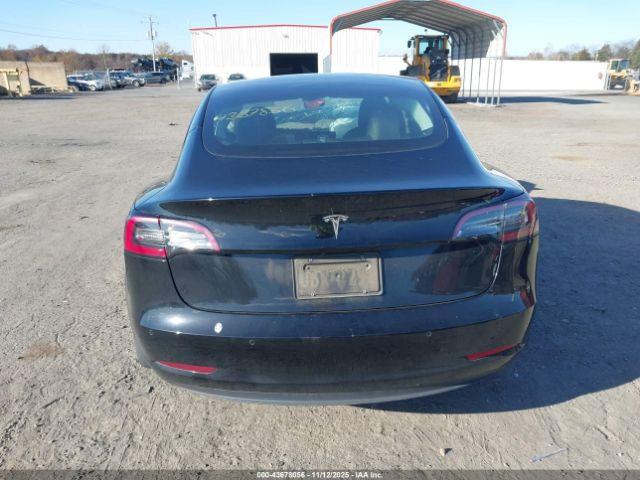 Tesla Model 3 Rear-wheel Drive Image 13