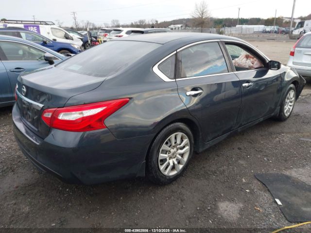 Nissan Altima 2.5 S Image 3