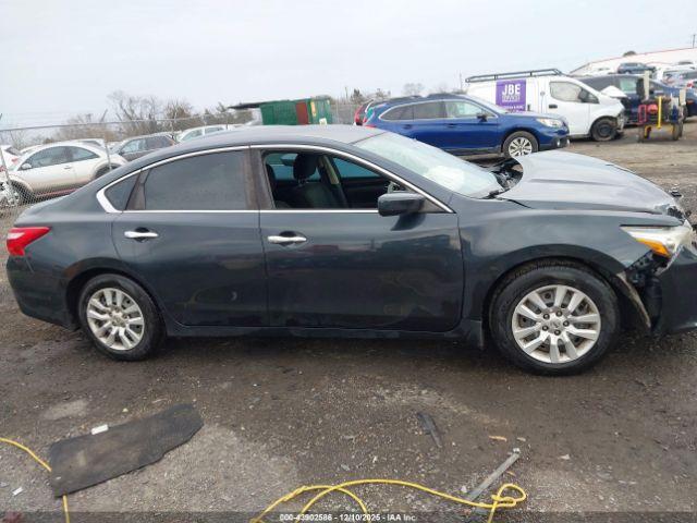 Nissan Altima 2.5 S Image 11