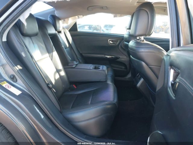 Toyota Avalon Hybrid Xle Touring Image 7