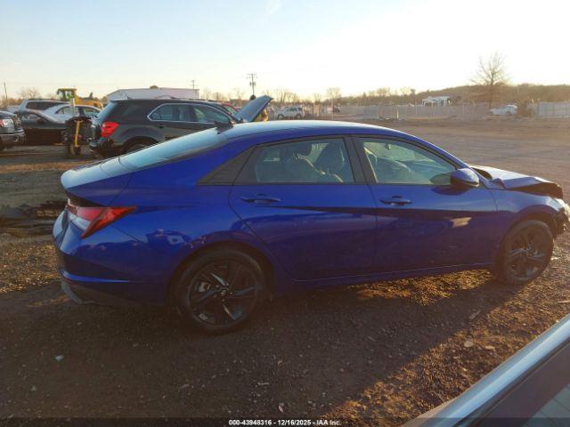 Hyundai ELANTRA Sel Image 14