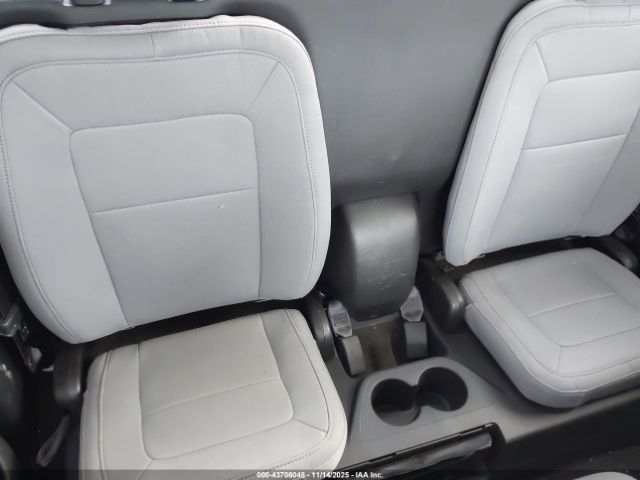 Chevrolet Colorado Wt Image 5