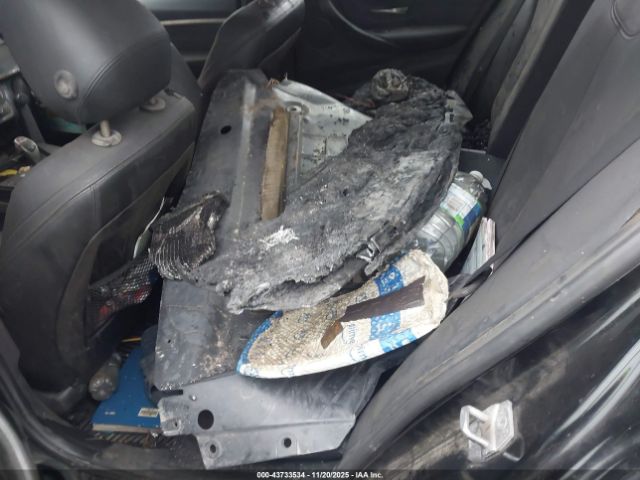 BMW 3 Series Xdrive Image 10