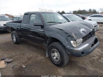  Salvage Toyota Tacoma