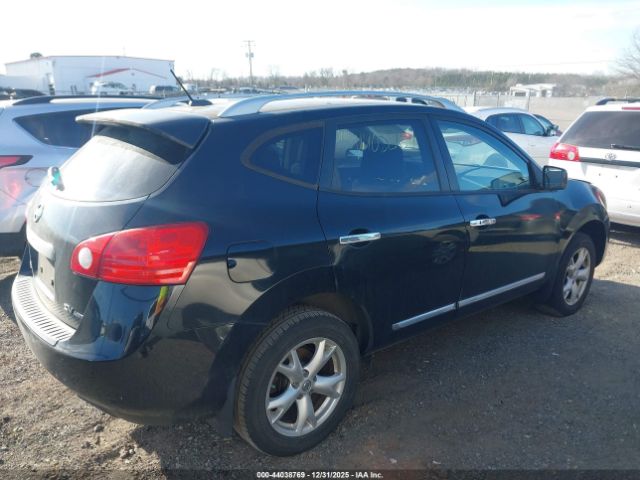 Nissan Rogue Sv Image 2