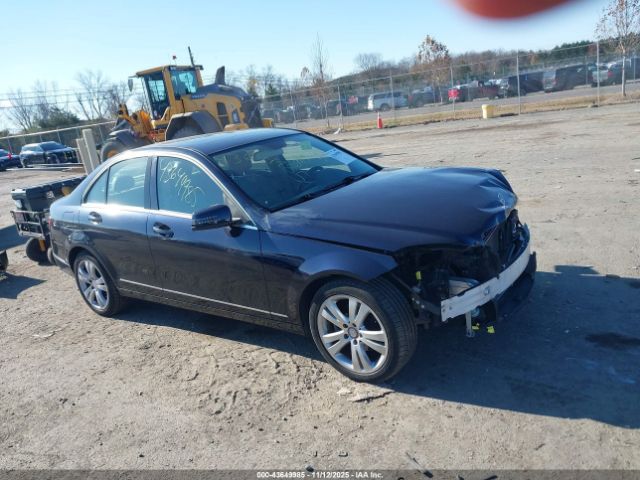 Mercedes-Benz C-Class Luxury 4matic Image 1