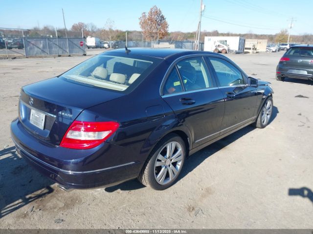Mercedes-Benz C-Class Luxury 4matic Image 4