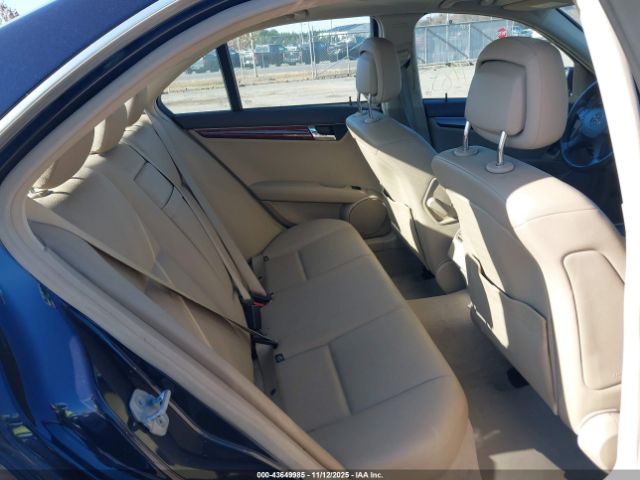 Mercedes-Benz C-Class Luxury 4matic Image 5