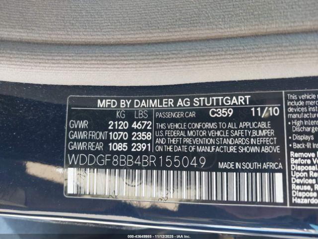 Mercedes-Benz C-Class Luxury 4matic Image 10