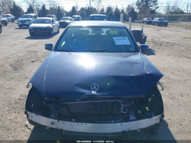 Mercedes-Benz C-Class Luxury 4matic Image 8