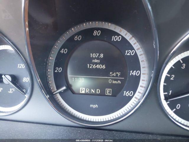 Mercedes-Benz C-Class Luxury 4matic Image 13