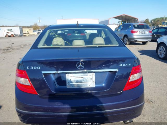 Mercedes-Benz C-Class Luxury 4matic Image 14