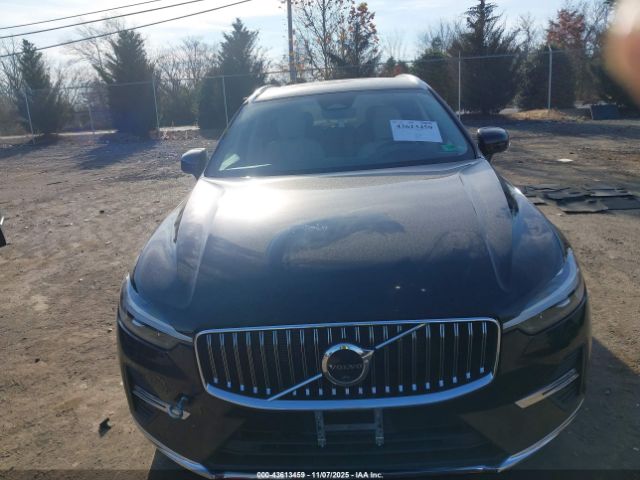 Volvo XC60 B5 Plus Bright Theme Image 7