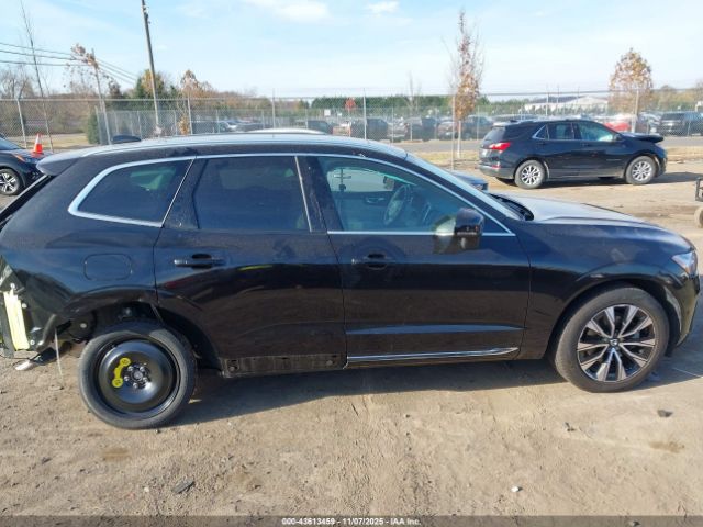 Volvo XC60 B5 Plus Bright Theme Image 4