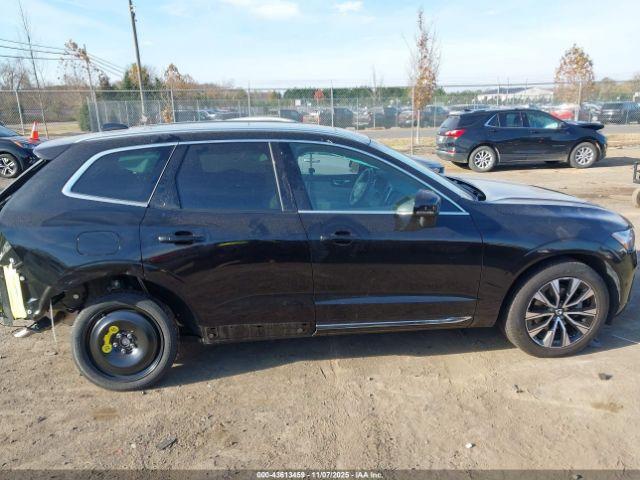 Volvo XC60 B5 Plus Bright Theme Image 4