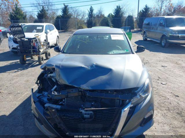 Nissan Altima 2.5 S Image 5