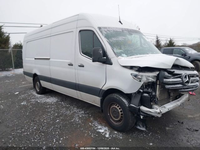 Mercedes-Benz Sprinter 2500 High Roof V6 Image 1