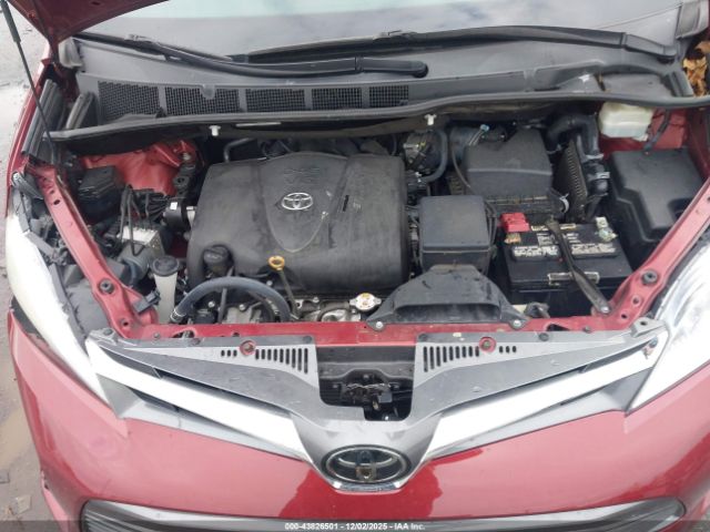 Toyota Sienna Xle 7 Passenger Image 6