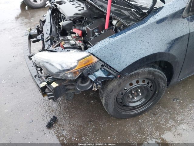 Toyota Corolla Le Image 16