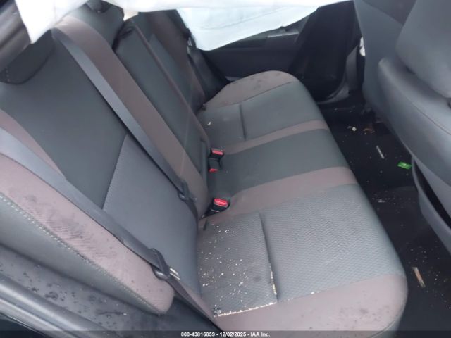 Toyota Corolla Le Image 15