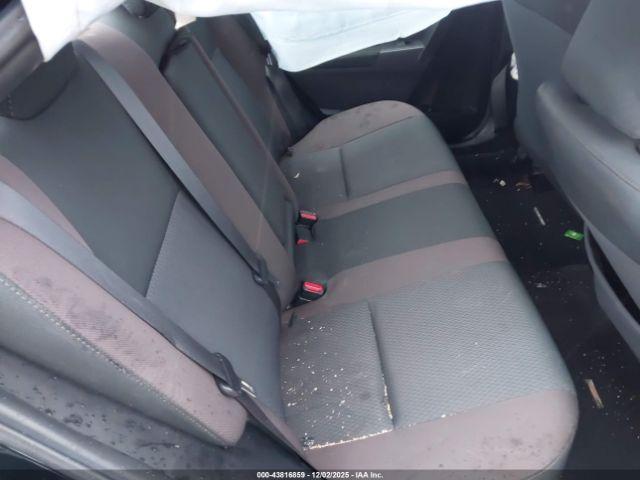 Toyota Corolla Le Image 15