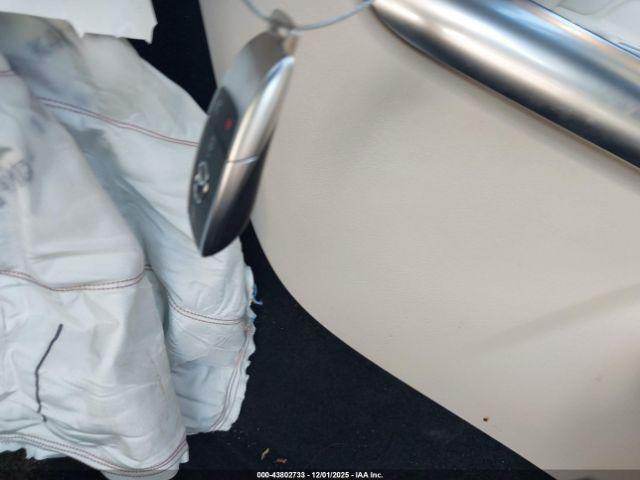 Mercedes-Benz GLA 4matic Image 12