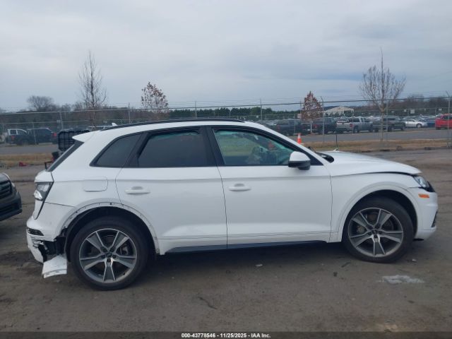 Audi Q5 45 Premium Image 11