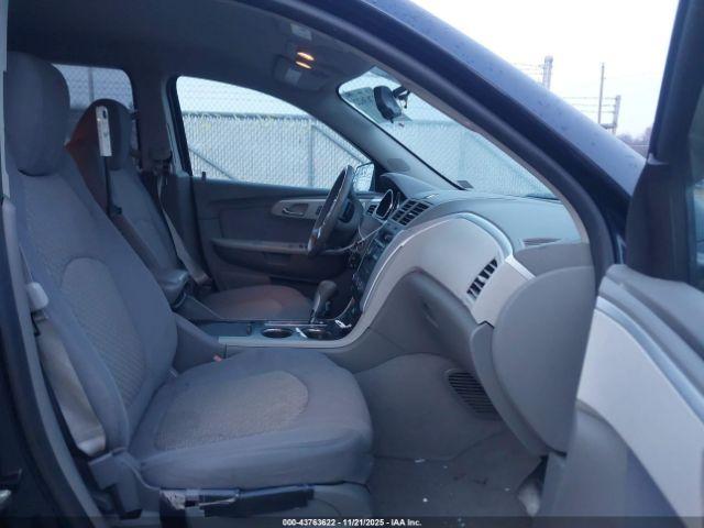 Chevrolet Traverse Ls Image 10