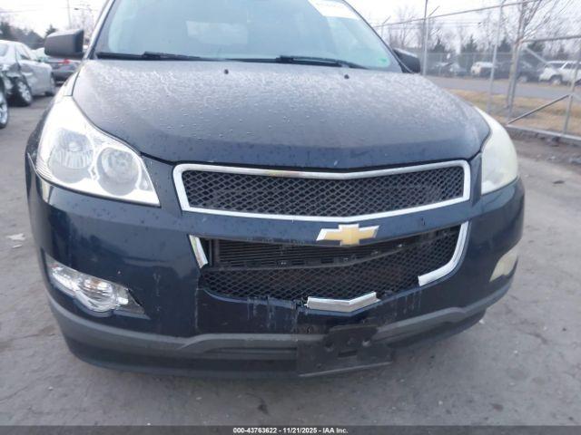 Chevrolet Traverse Ls Image 8