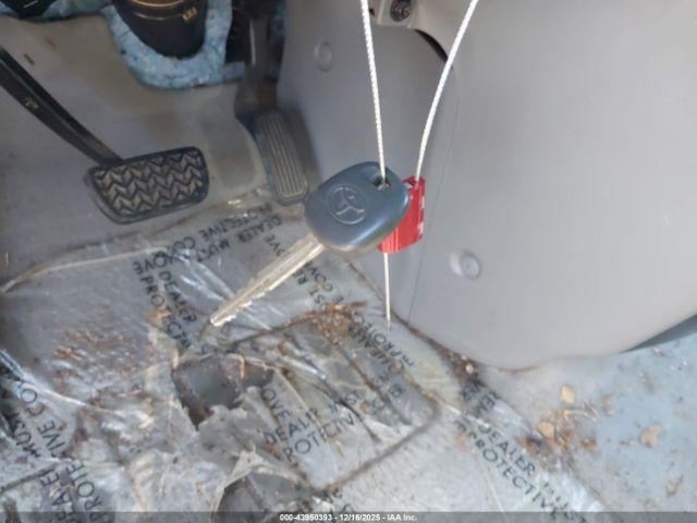 Toyota Sienna Xle Image 11