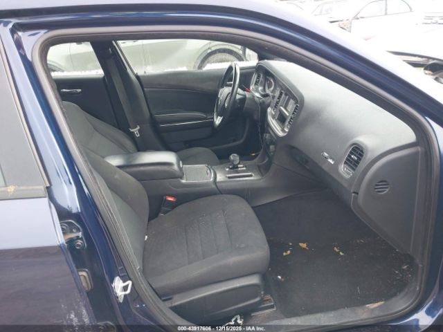 Dodge Charger Se Image 5