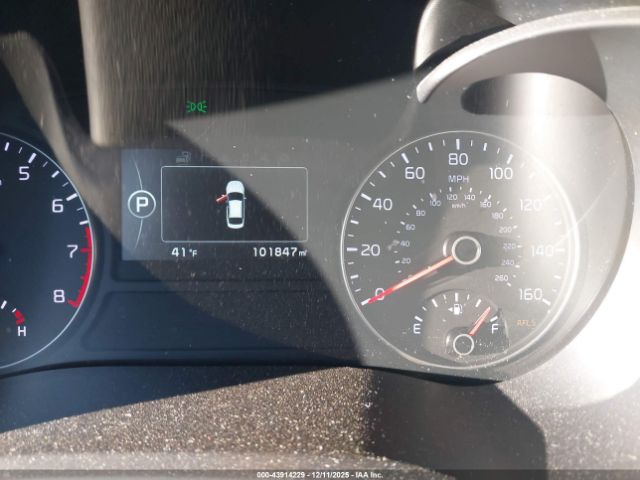 Kia Optima Sx Turbo Image 2