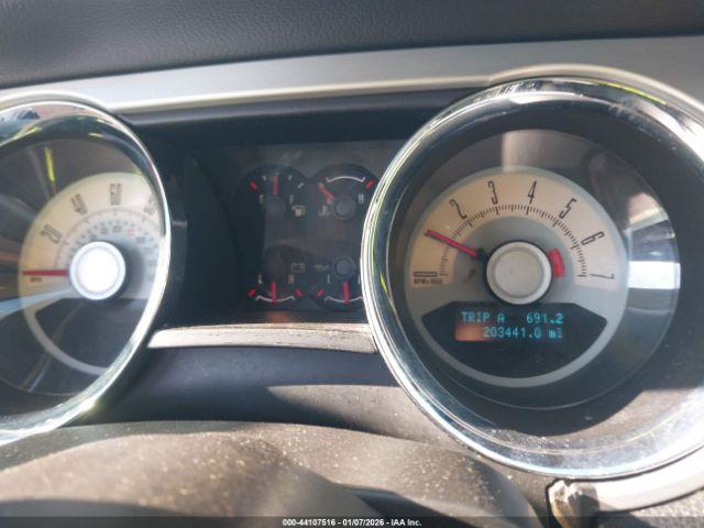 Ford Mustang Image 5