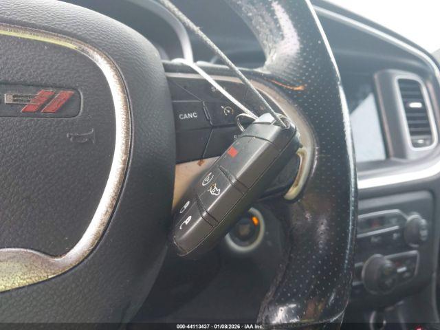 Dodge Charger Image 4