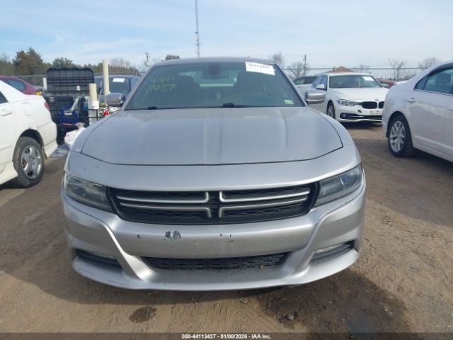 Dodge Charger Image 8