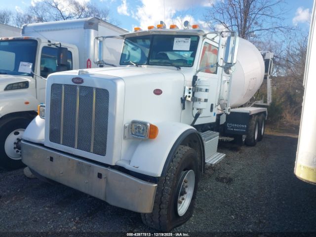 Peterbilt 365 Image 3