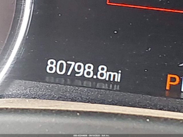 Ford F-250 Platinum Image 12