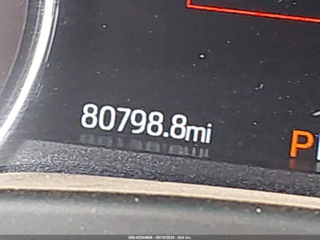 Ford F-250 Platinum Image 12