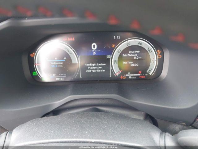 Toyota RAV4 Xse Image 6