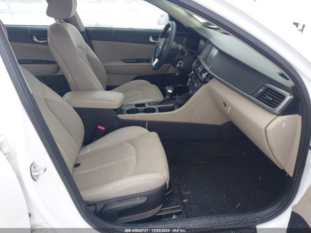 Kia Optima Lx Image 12