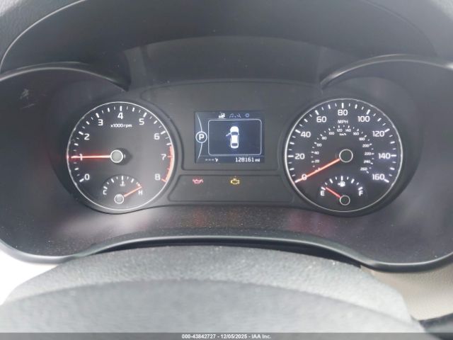 Kia Optima Lx Image 7