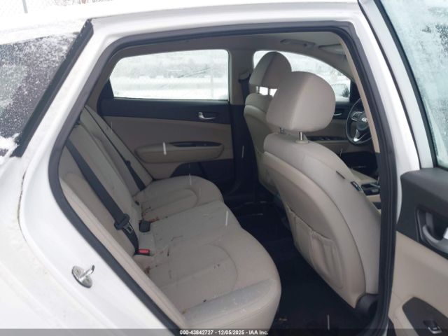 Kia Optima Lx Image 3