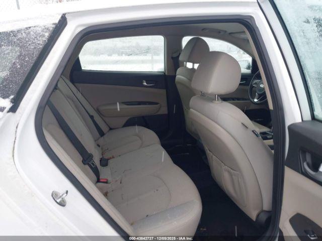 Kia Optima Lx Image 3