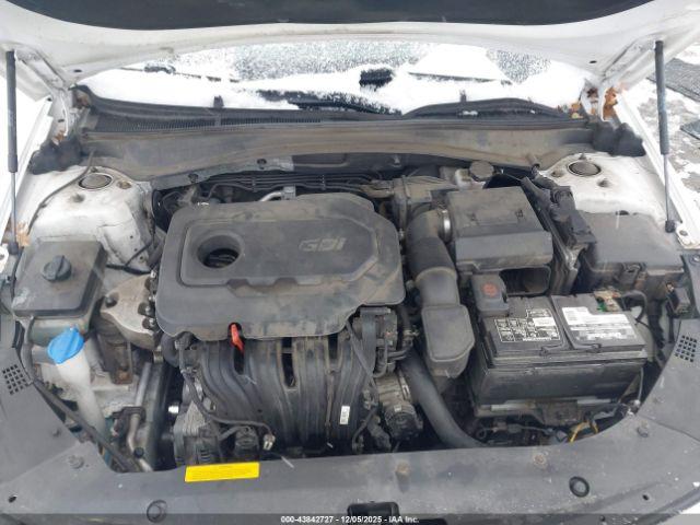 Kia Optima Lx Image 9