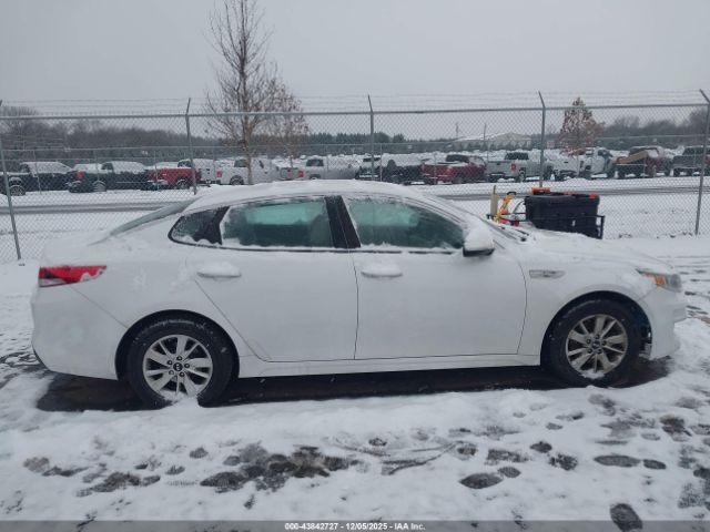 Kia Optima Lx Image 11