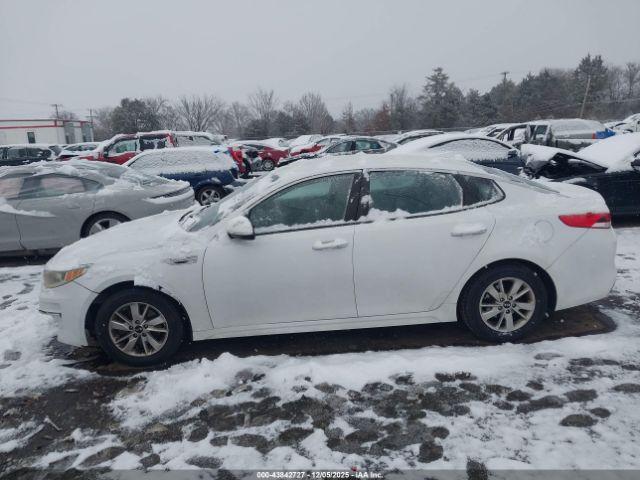 Kia Optima Lx Image 16