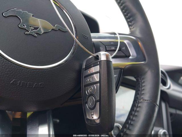 Ford Mustang Ecoboost Premium Fastback Image 17