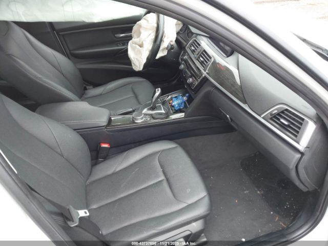 BMW 3 Series Xdrive Image 12