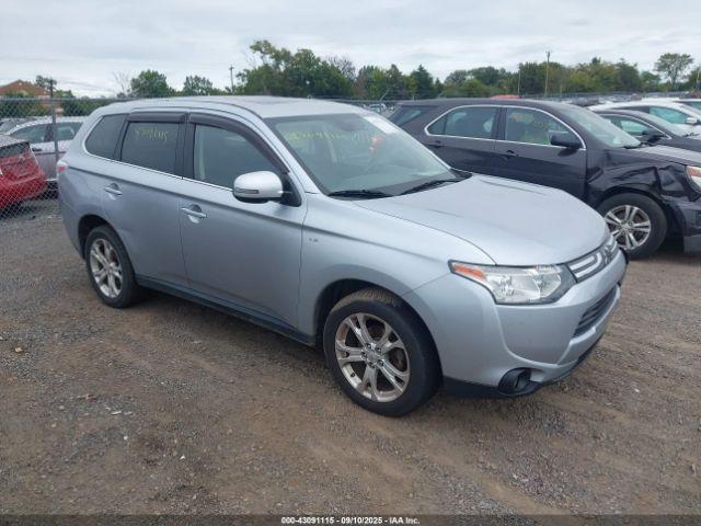  Salvage Mitsubishi Outlander